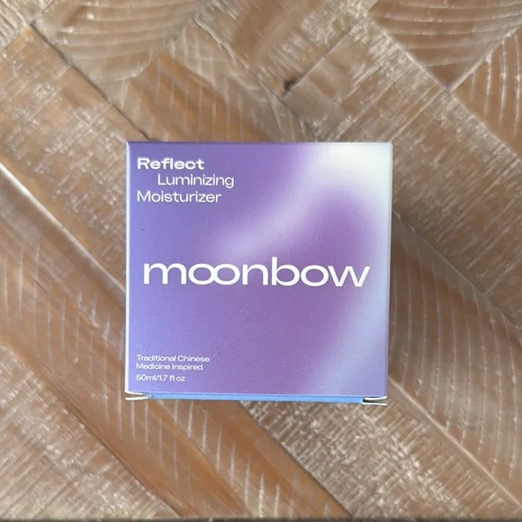 Reflect Luminizing Moisturizer - Moonbow - Picture 4 of 6